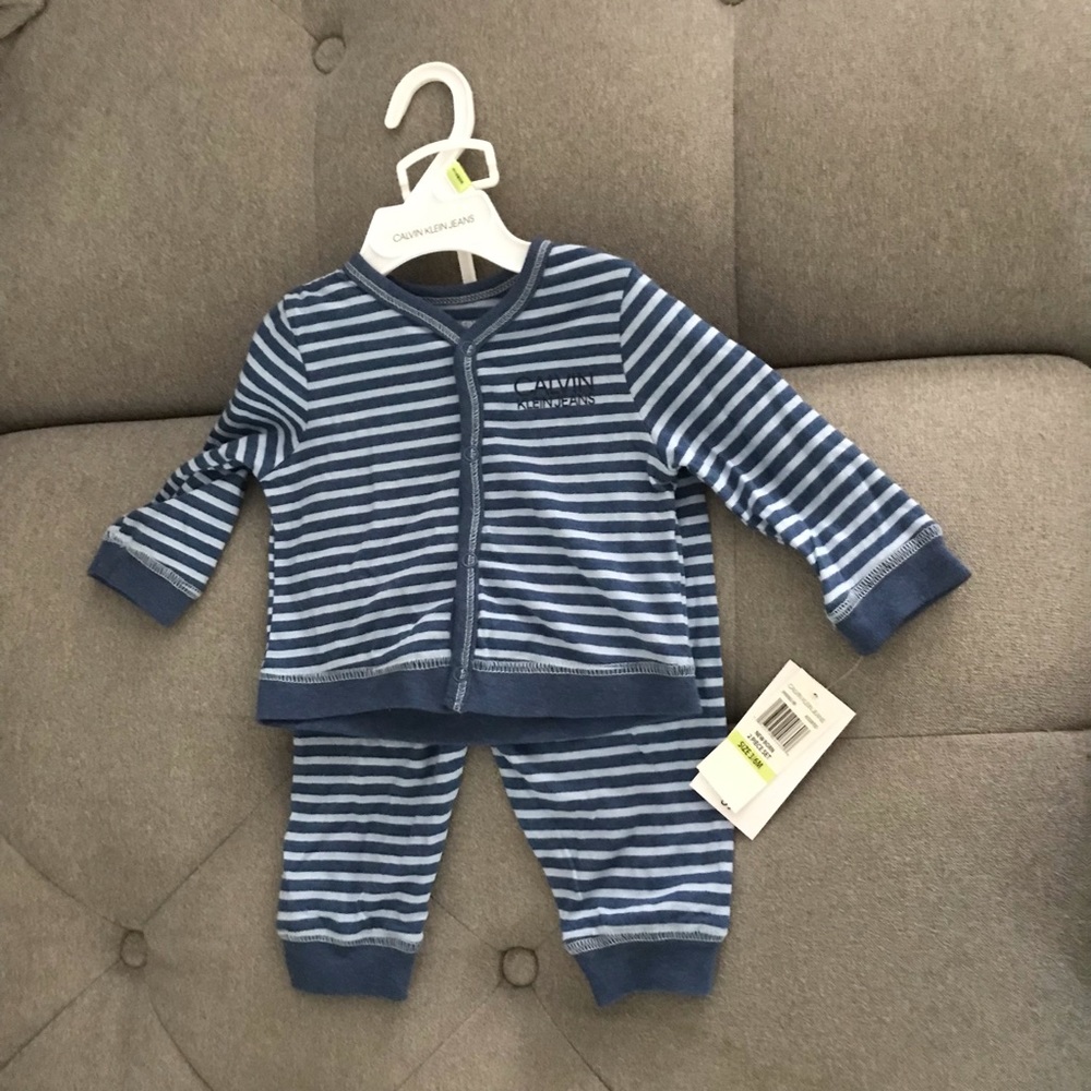 NWT Calvin Klein set